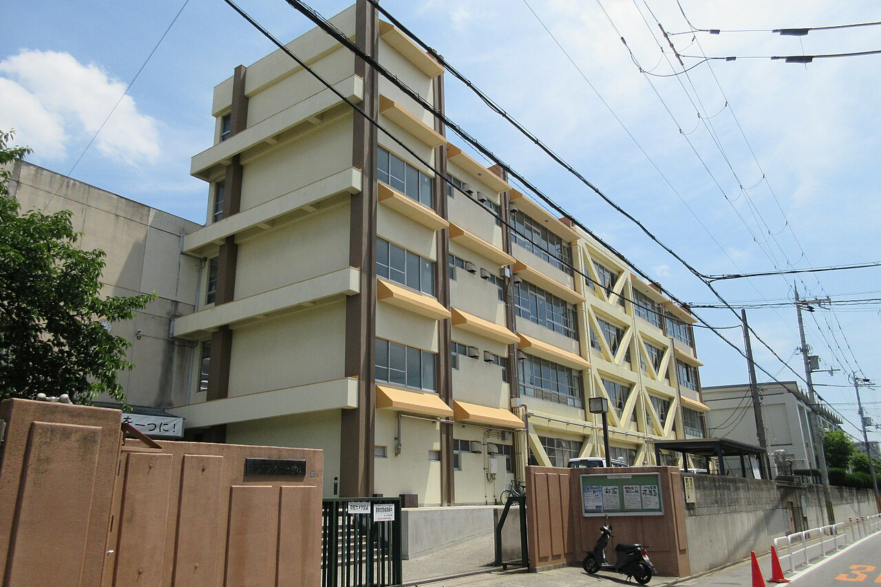 守口市立錦中学校