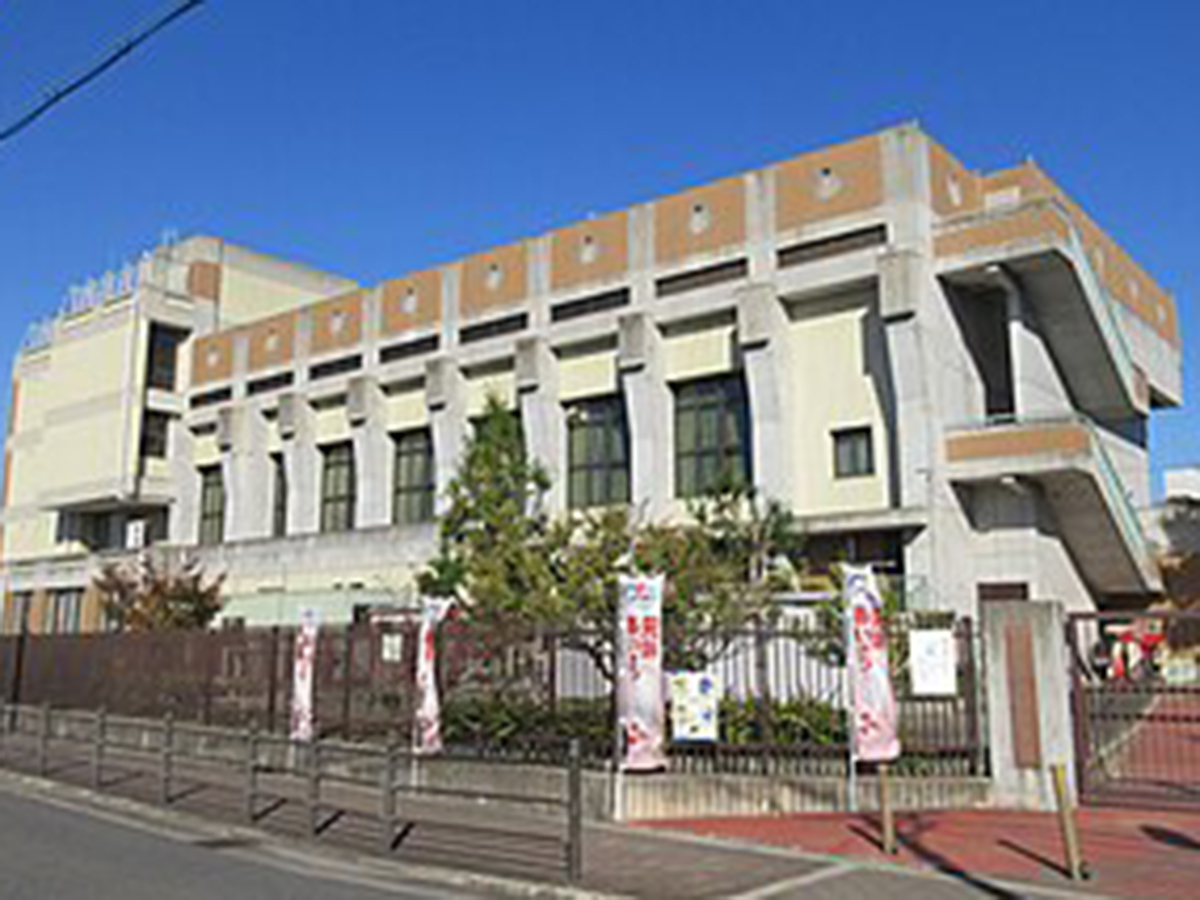鶴見区 茨田小学校